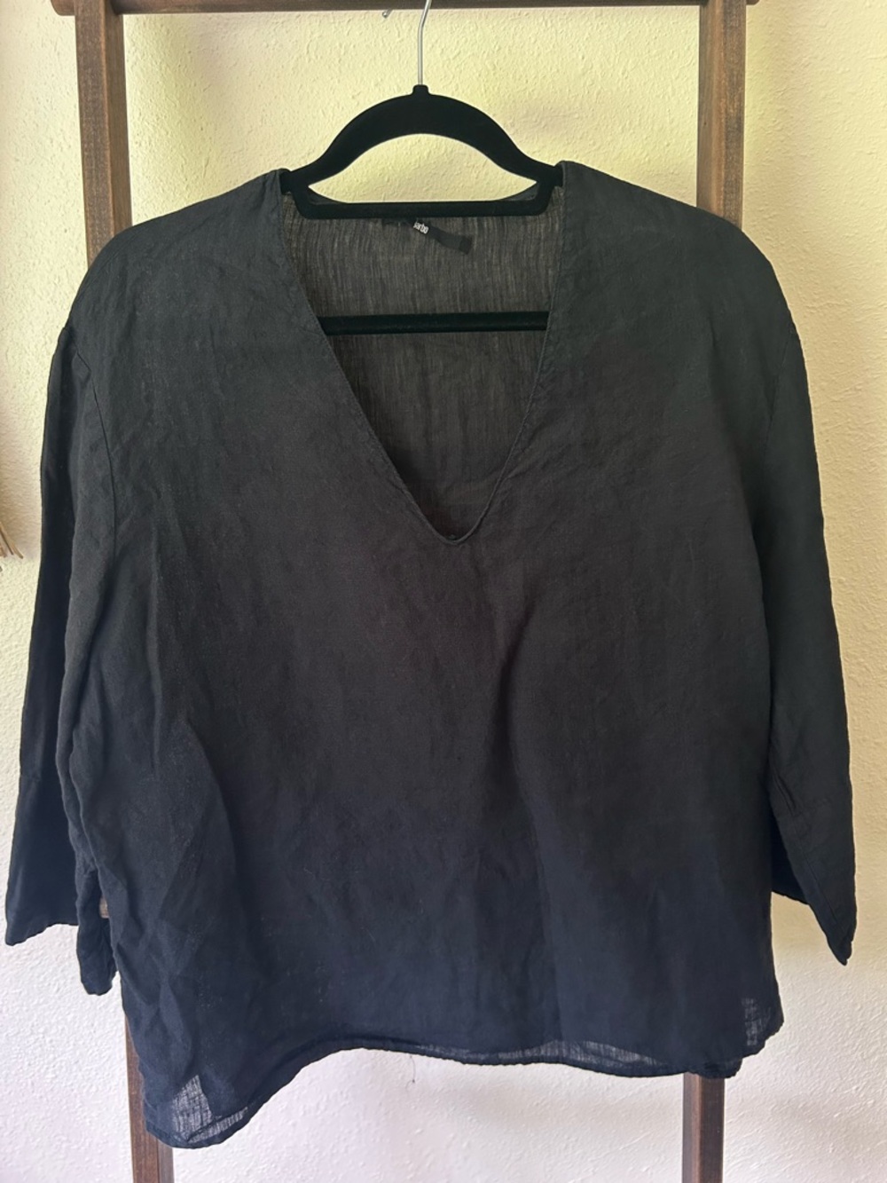 Relaxed Black Linen V-Neck Tunic